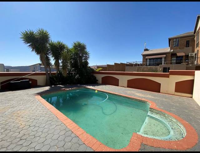 4 BEDROOM HOUSE FOR SALE IN STERKSPRUIT ESTATES